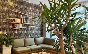 Kyriad Paris 18 - Porte De Clignancourt - Montmartre